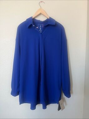 NWT Nike 24.7 Dri-FIT women SZL Royal Blue long sleeve snap button up top